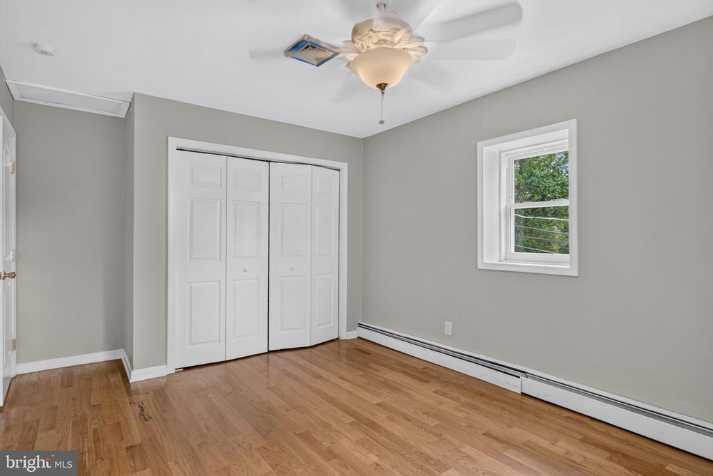 200 B MOORE STREET Unit: B - 2ND FLOOR