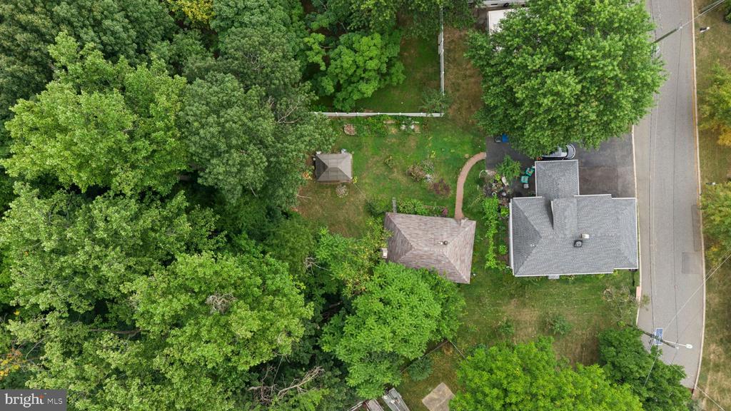 52 THORNTOWN LANE