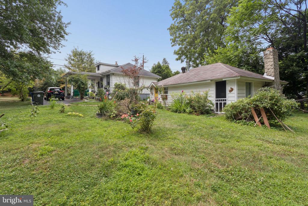 52 THORNTOWN LANE