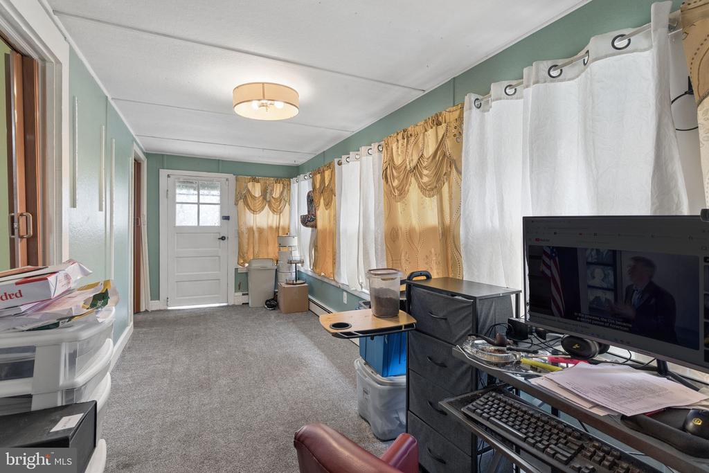 52 THORNTOWN LANE