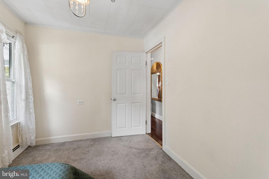 52 THORNTOWN LANE