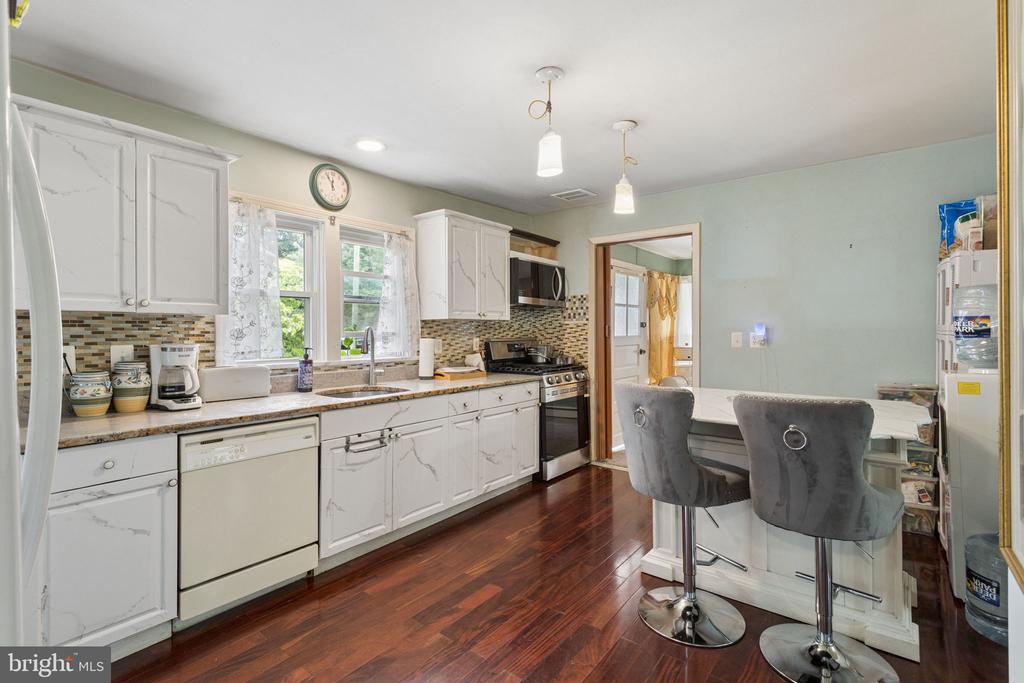 52 THORNTOWN LANE