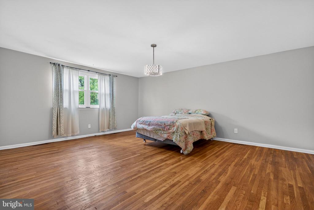 216 HAMILTON ROAD