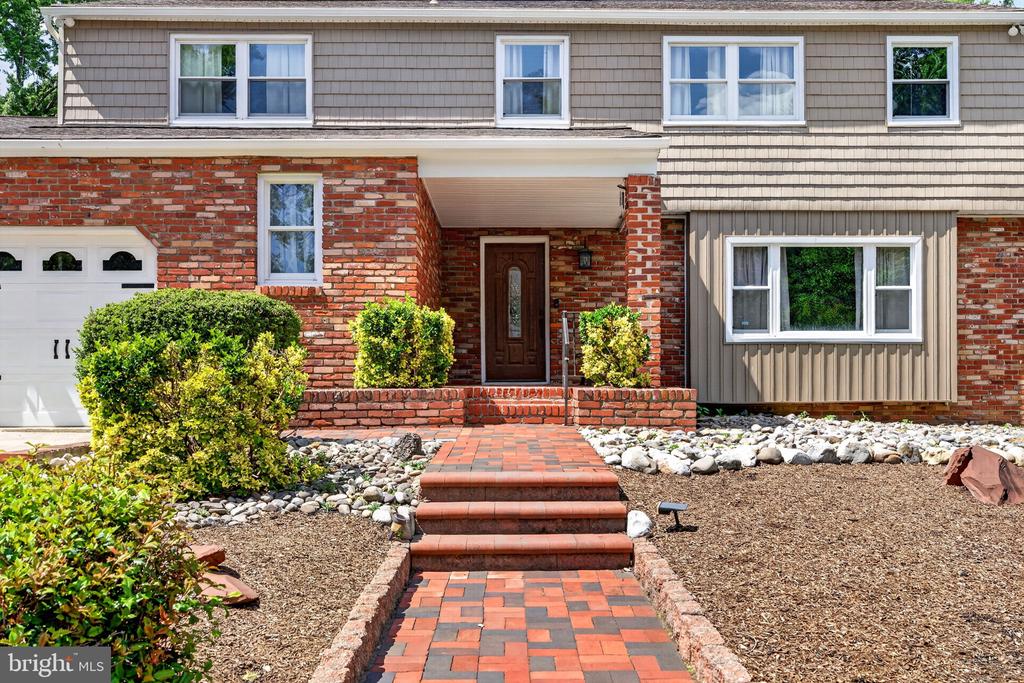 216 HAMILTON ROAD