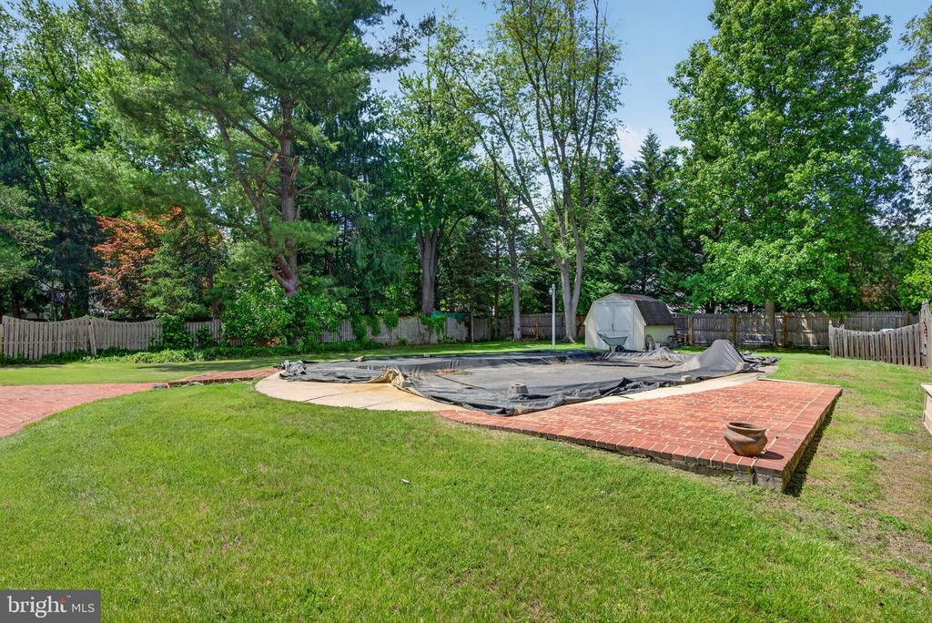 216 HAMILTON ROAD