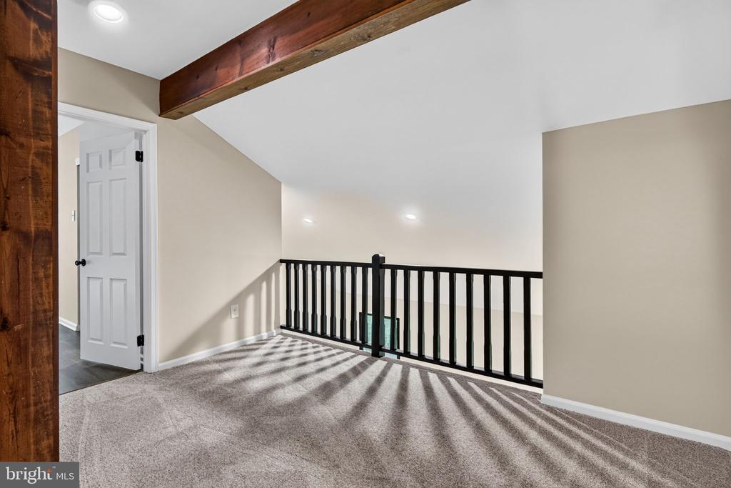 7 STONYBROOK COURT