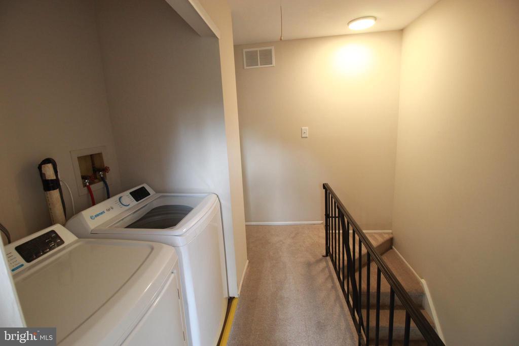 93 GREENWICH DRIVE