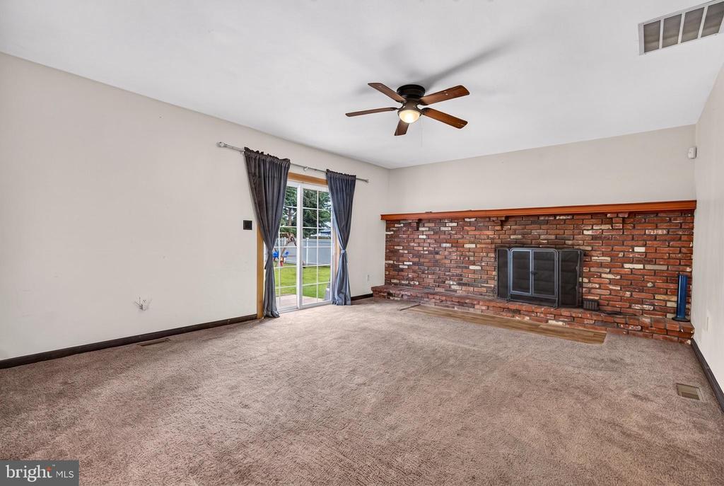1606 RIVERS EDGE DRIVE