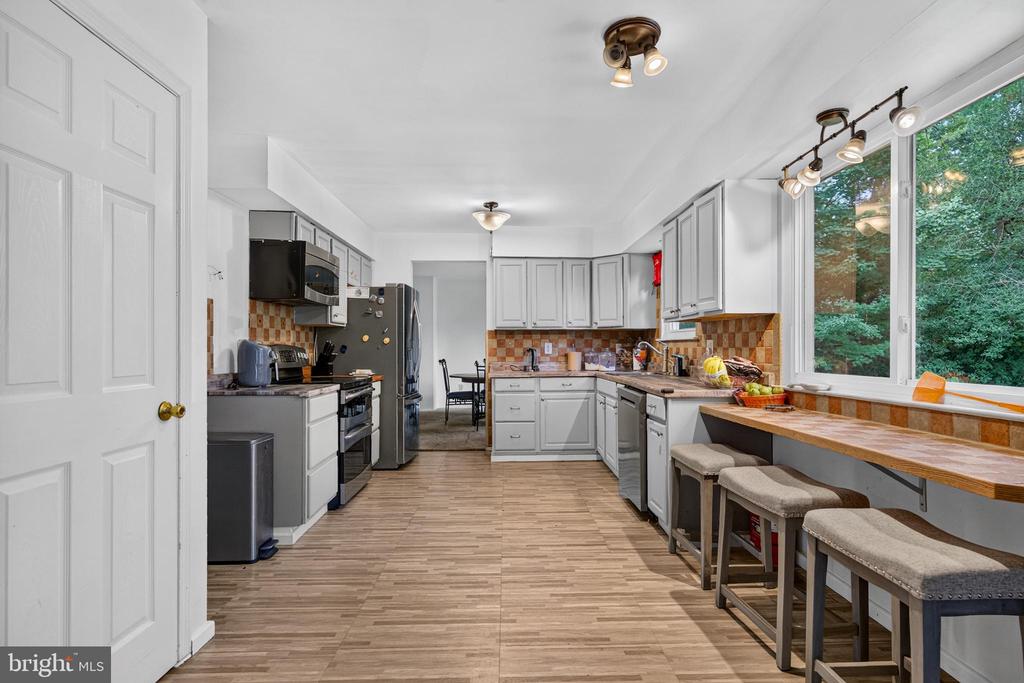 1606 RIVERS EDGE DRIVE