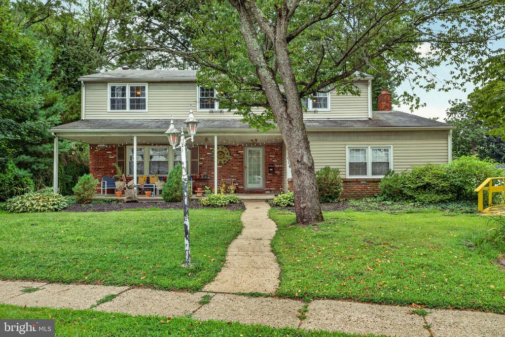 1606 RIVERS EDGE DRIVE