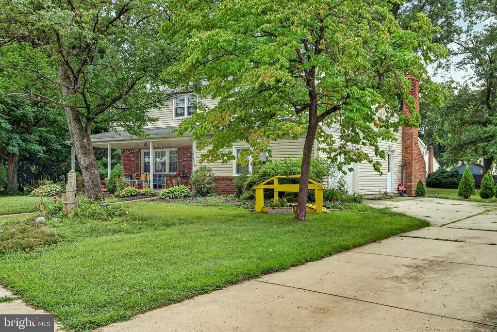 1606 RIVERS EDGE DRIVE