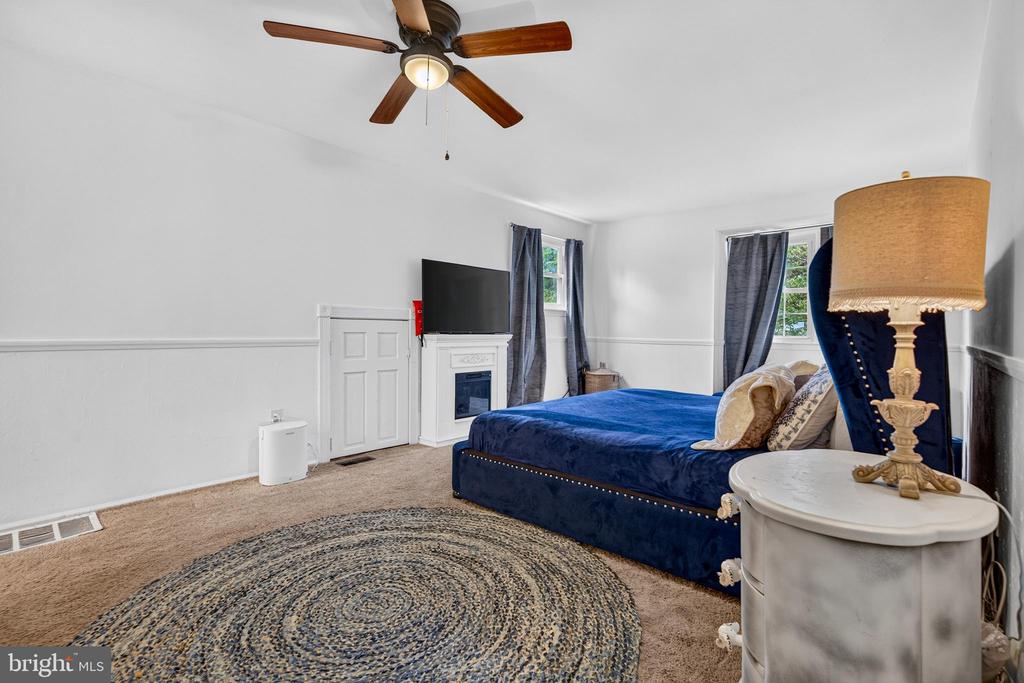 1606 RIVERS EDGE DRIVE