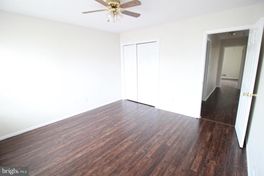 412 DOVE COURT