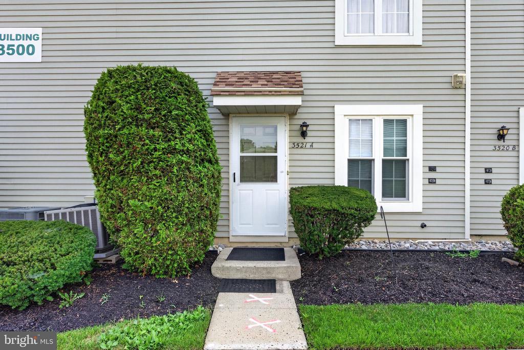 3521A NEILS COURT