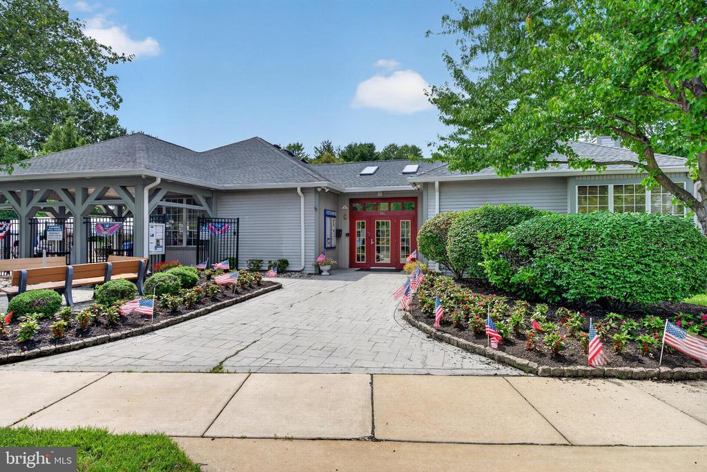 3521A NEILS COURT