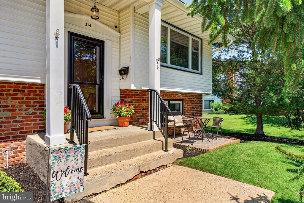 314 MALLARD DRIVE