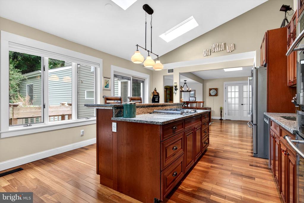 7 W COOPER AVENUE