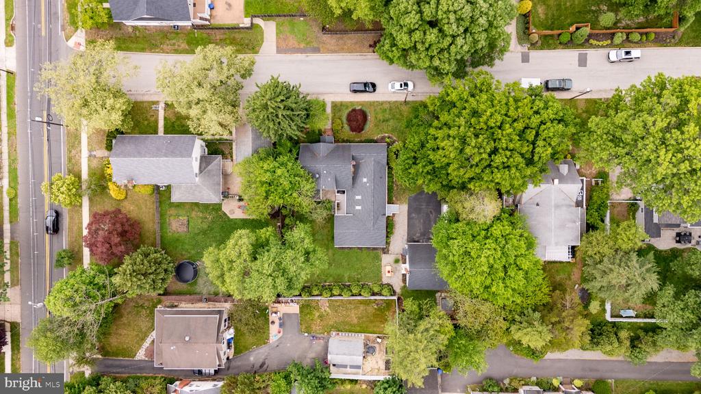 7 W COOPER AVENUE