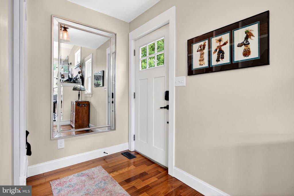 7 W COOPER AVENUE