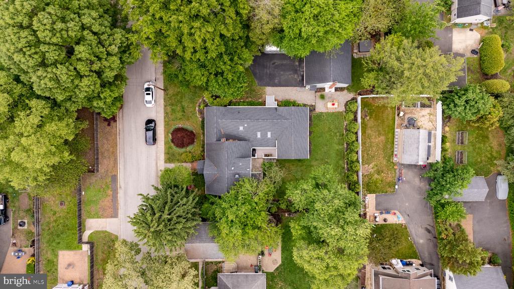 7 W COOPER AVENUE