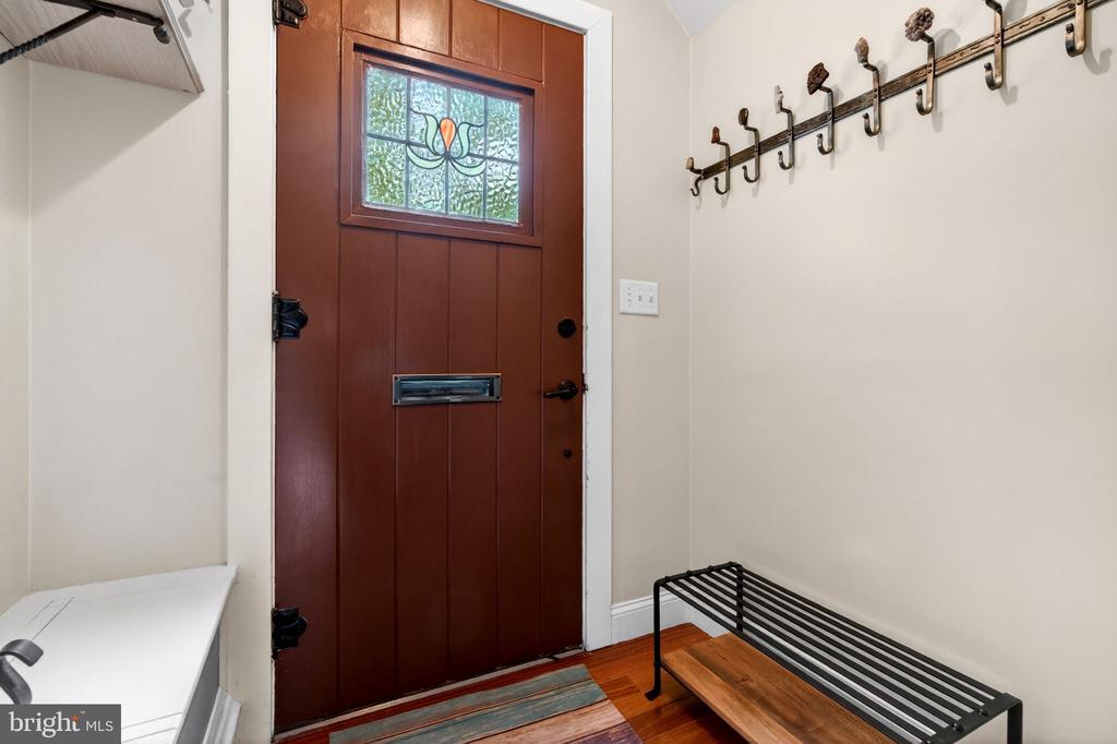7 W COOPER AVENUE