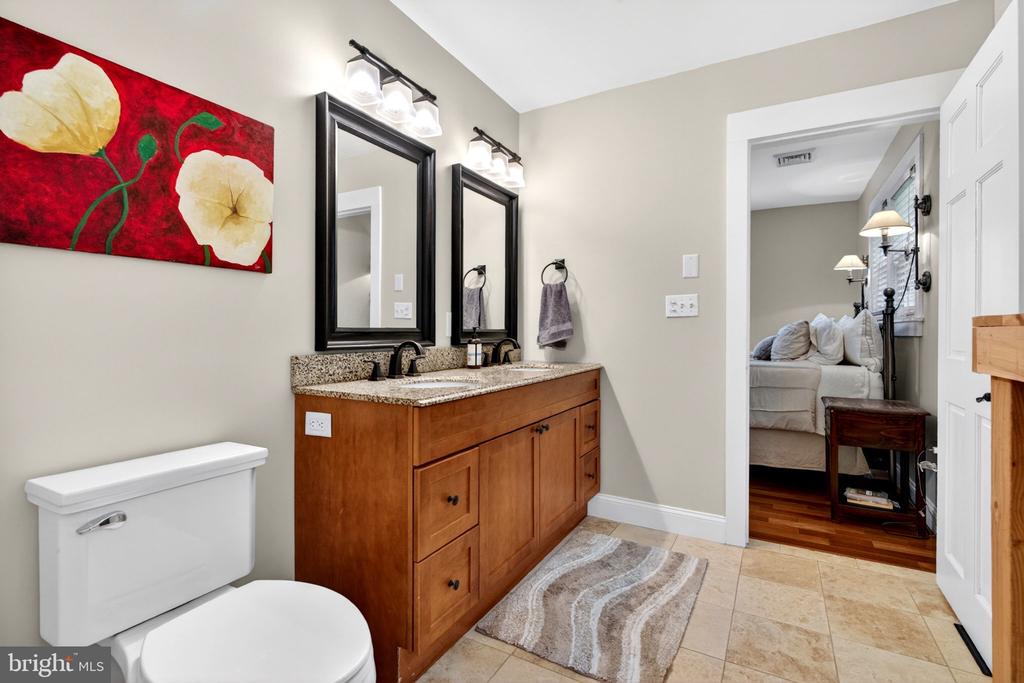 7 W COOPER AVENUE