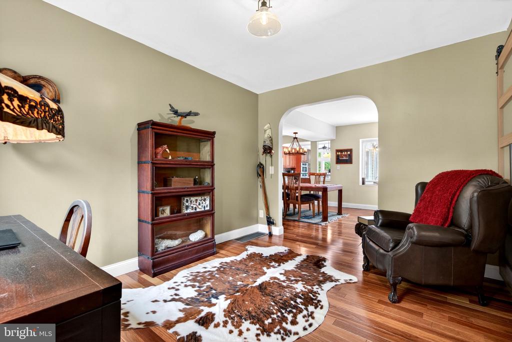 7 W COOPER AVENUE