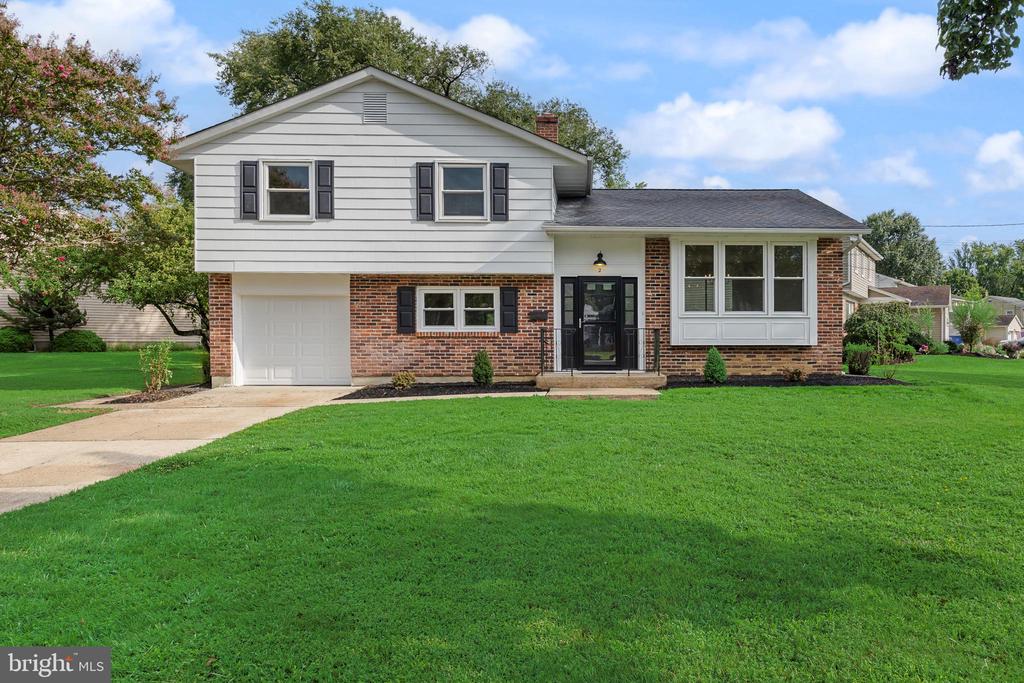 2 VALLEY FORGE ROAD