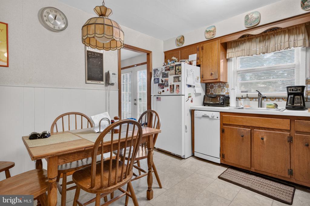 67 MARLBOROUGH AVENUE