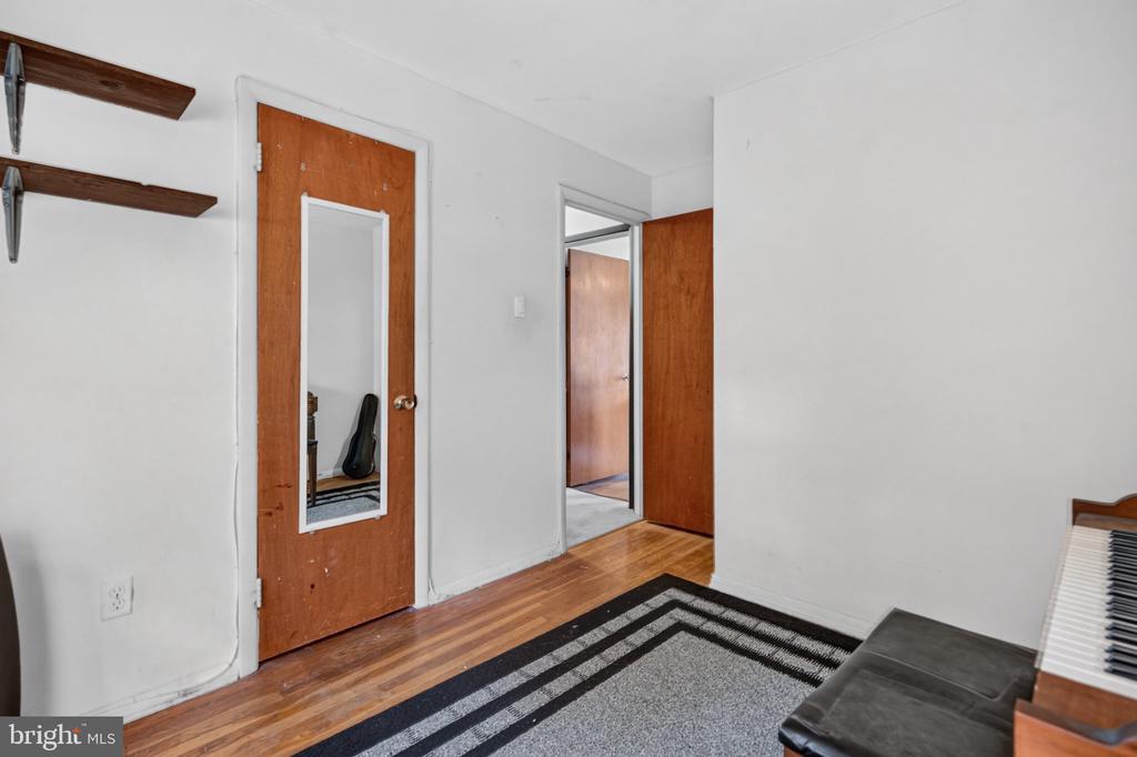 67 MARLBOROUGH AVENUE
