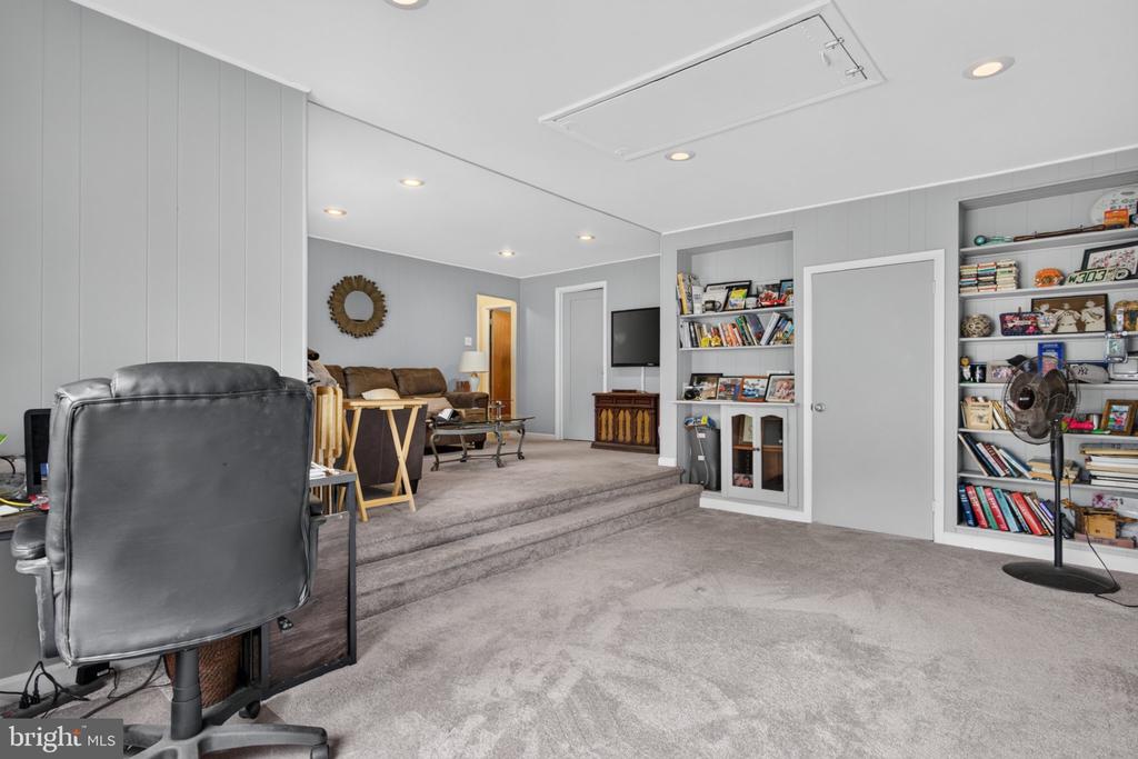 67 MARLBOROUGH AVENUE