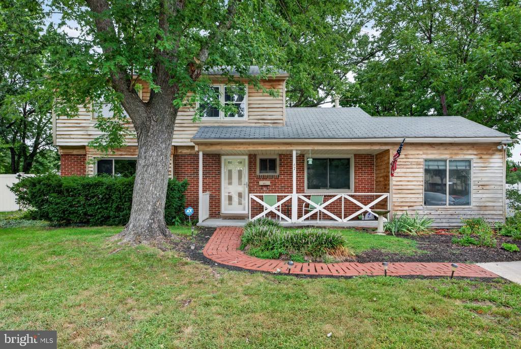 67 MARLBOROUGH AVENUE