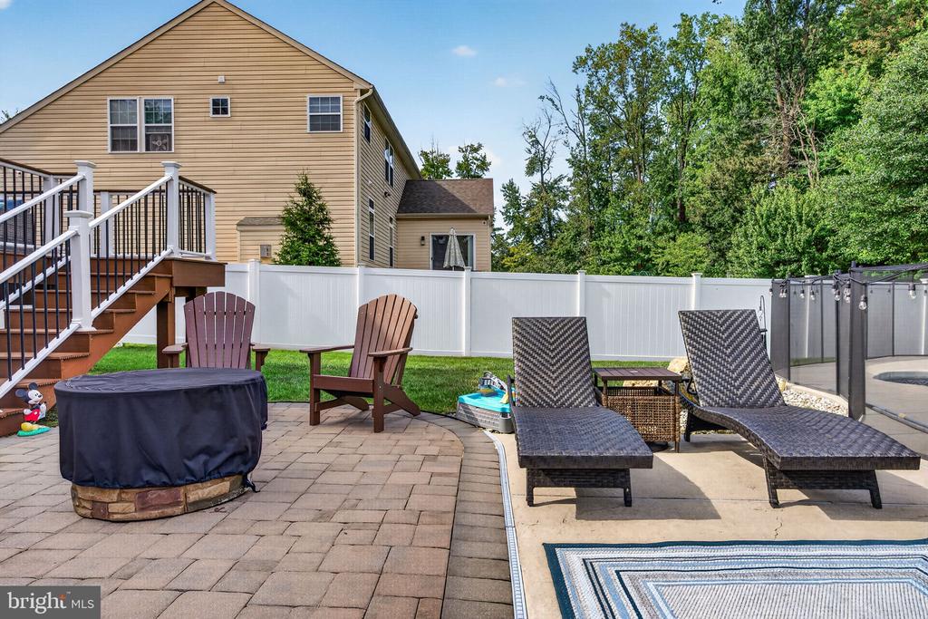 414 ARNOLD DRIVE