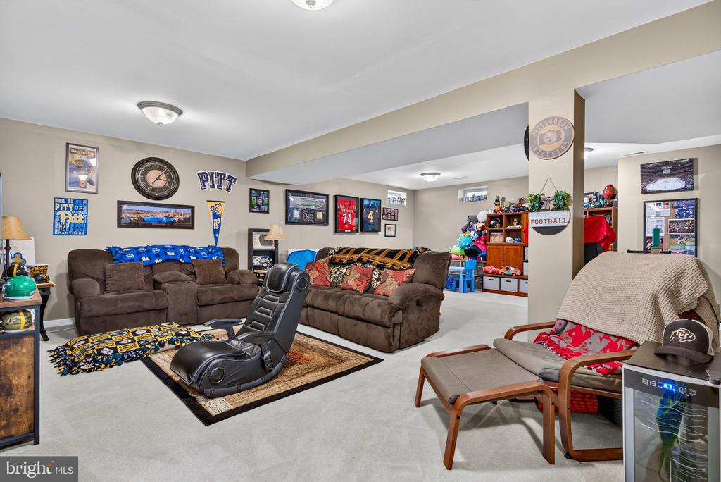 414 ARNOLD DRIVE