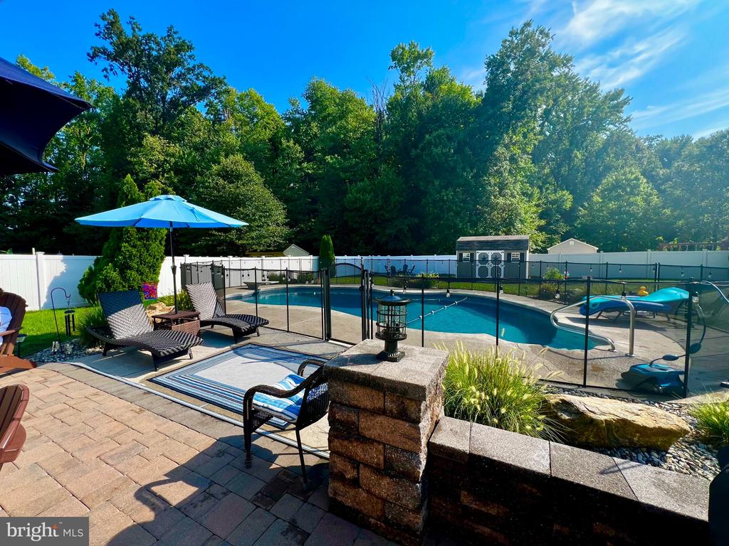 414 ARNOLD DRIVE