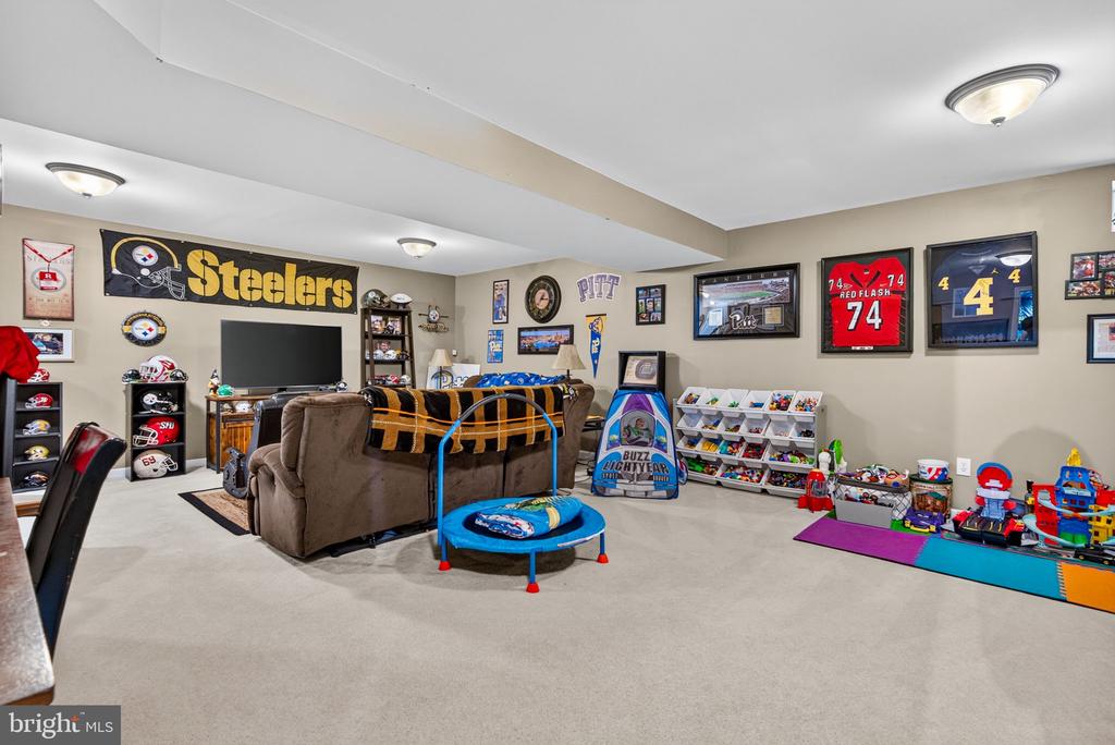 414 ARNOLD DRIVE