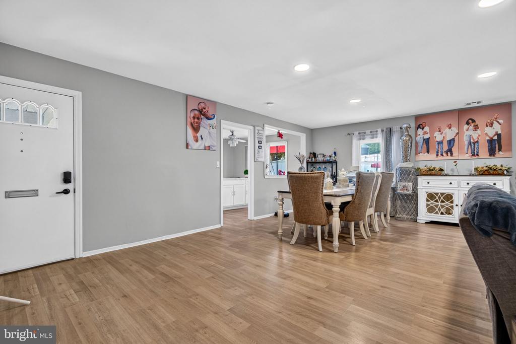 5 BABCOCK LANE