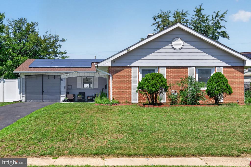 5 BABCOCK LANE