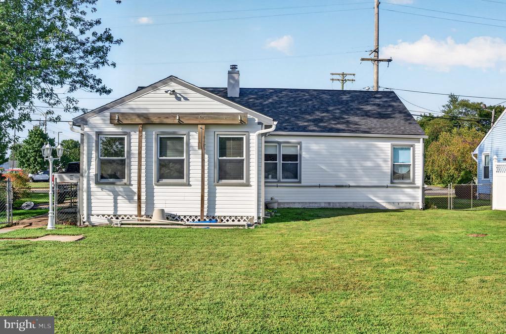 4 POINTVILLE ROAD