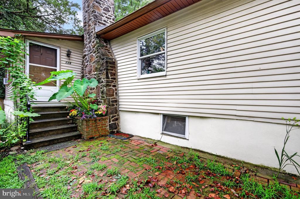 228 MCKENDIMEN ROAD