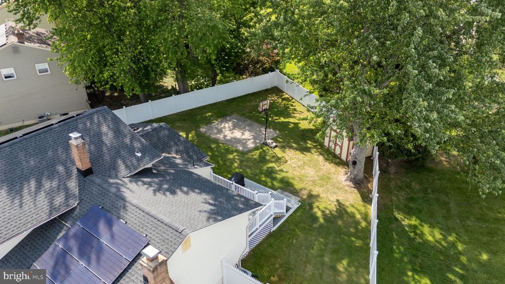 19 CHARTER OAK LANE