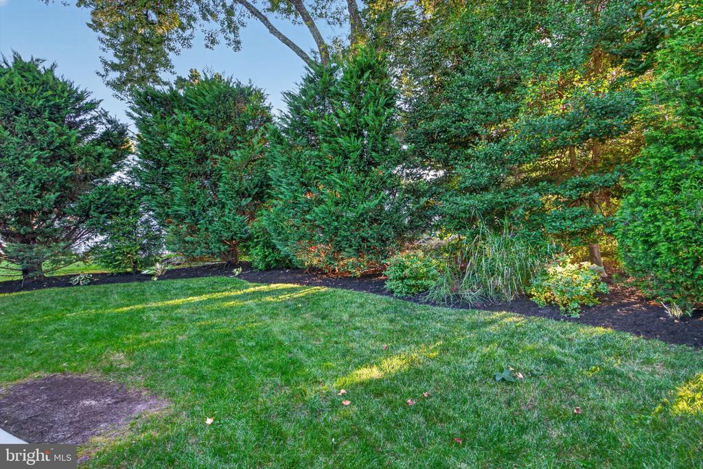 73 HUNTINGTON DRIVE