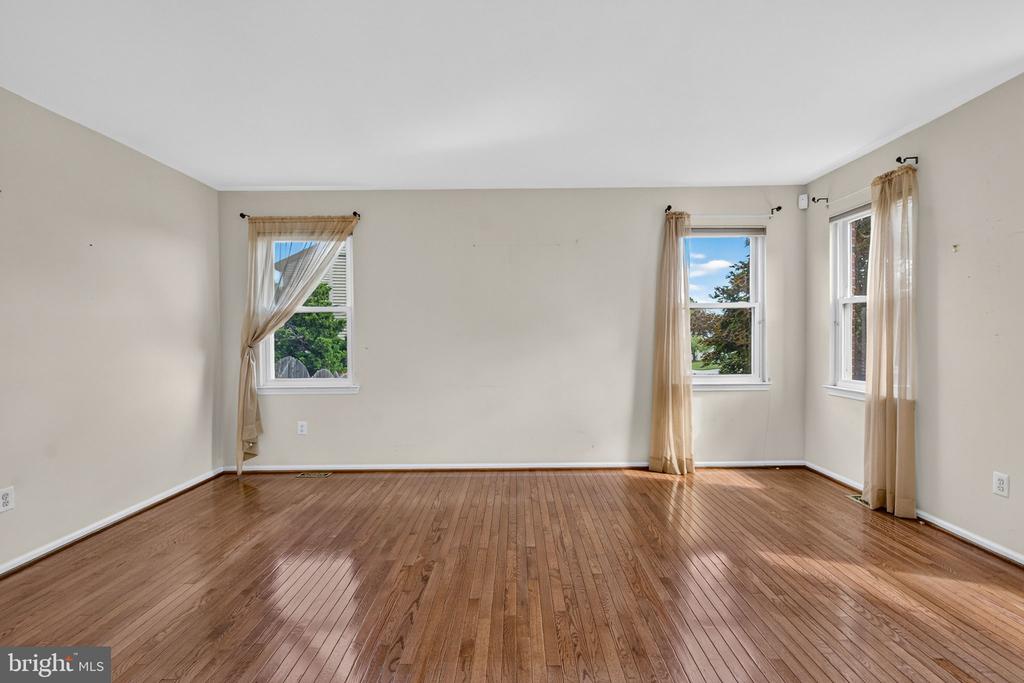 25 DOMINION DRIVE