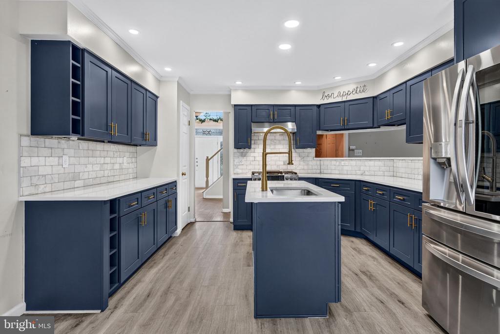 25 DOMINION DRIVE