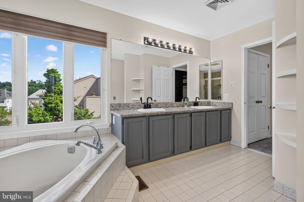 25 DOMINION DRIVE