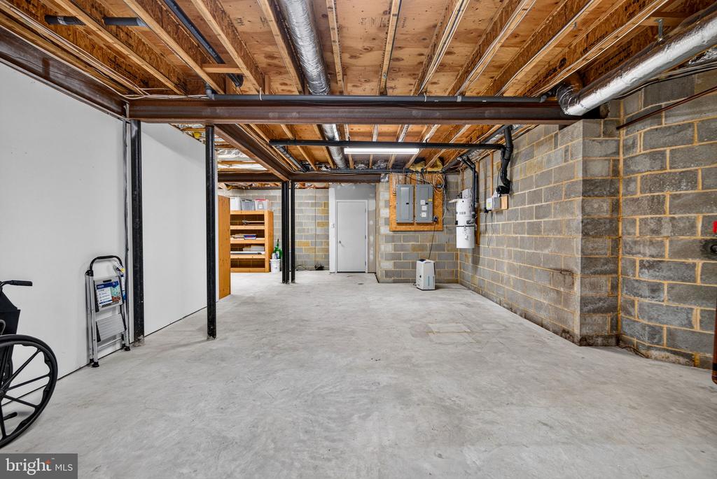 10 SLAB BRANCH COURT