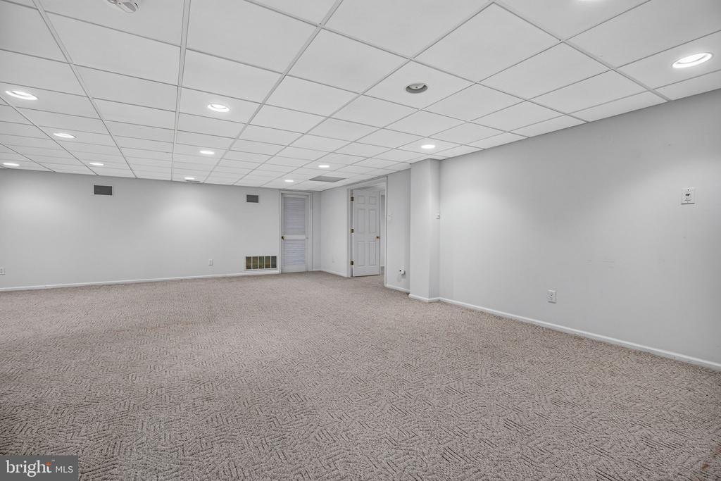 10 SLAB BRANCH COURT