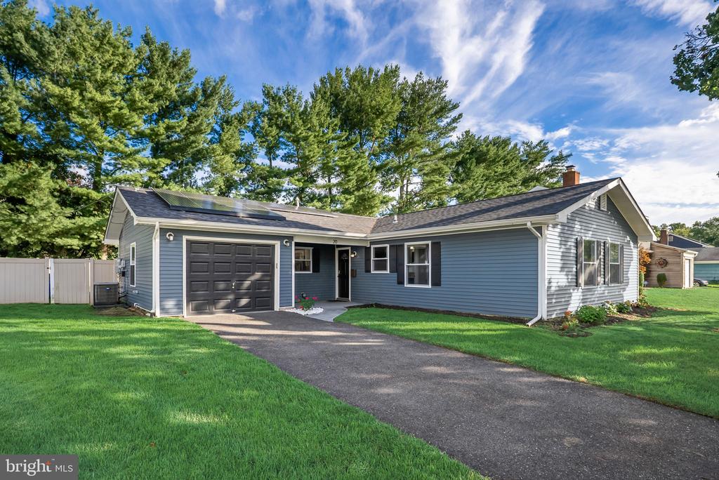 20 FLEETWOOD PLACE