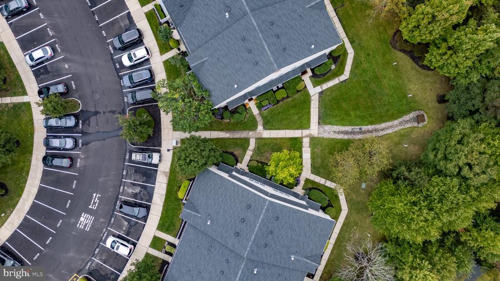 2404 DELANCEY WAY
