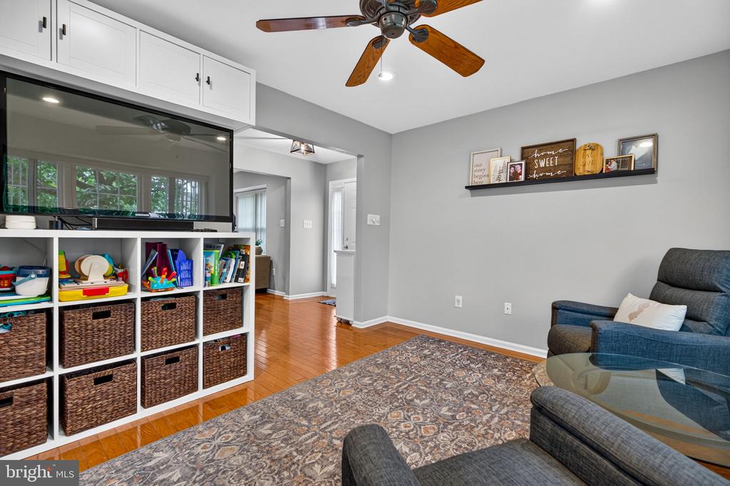 2404 DELANCEY WAY